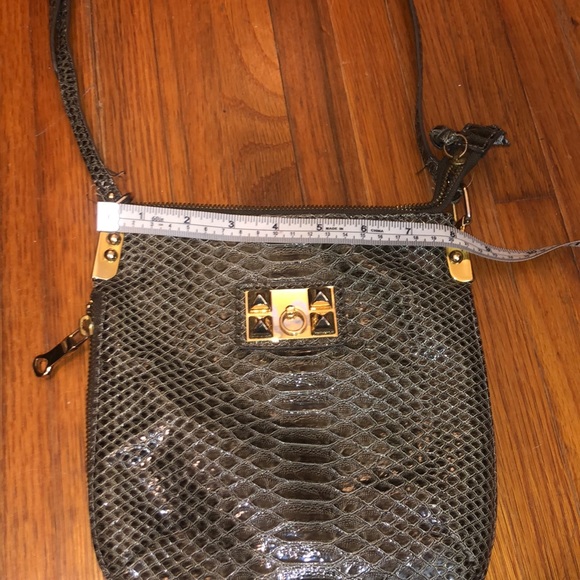 Gianni Bini Crossbody Charcoal Embossed Leather // Gold hardware - Picture 11 of 11